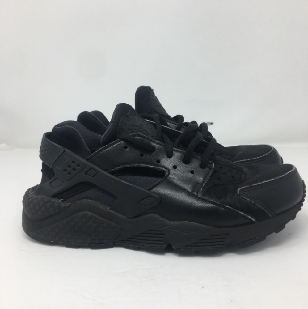Nike Triple Black Air Huarache